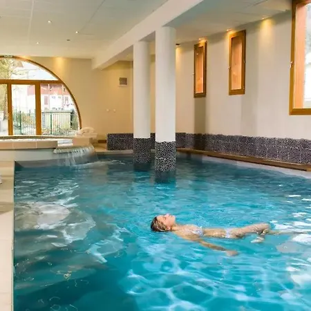 Res Cami Real, T2 Cabine, 5 Personnes, Piscine Interieure * Saint-Lary-Soulan